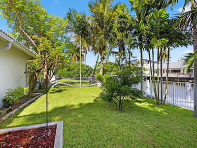 937 Banyan Drive, Delray Beach, FL 33483