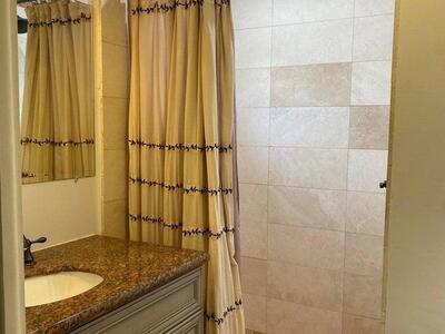 5705 Garden Avenue, West Palm Beach, FL 33405