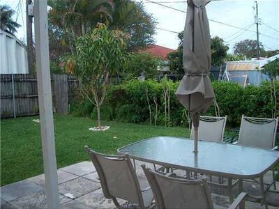 5705 Garden Avenue, West Palm Beach, FL 33405