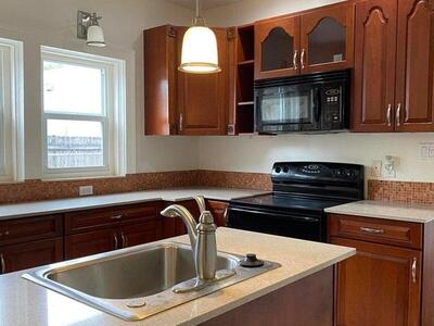 5705 Garden Avenue, West Palm Beach, FL 33405