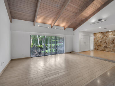 6878 Entrada Place, Boca Raton, FL 33433