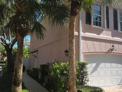 43 Live Oak Circle, Tequesta, FL 33469