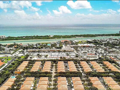 43 Live Oak Circle, Tequesta, FL 33469