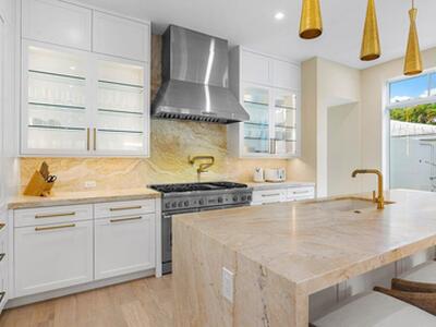 909 Bond Way, Delray Beach, FL 33483