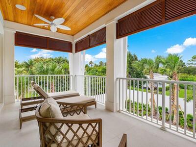 909 Bond Way, Delray Beach, FL 33483