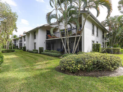 11355 Pond View Drive, Wellington, FL 33414