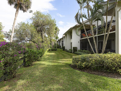 11355 Pond View Drive, Wellington, FL 33414