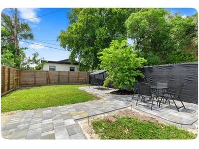 529 NW 15th Way, Fort Lauderdale, FL 33311