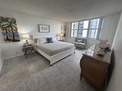 5440 N Ocean Drive, Singer Island, FL 33404