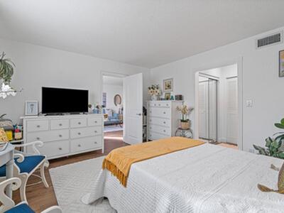 2855 S Garden Drive, Lake Worth, FL 33461