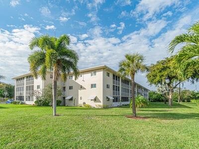 2855 S Garden Drive, Lake Worth, FL 33461