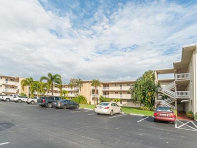 2855 S Garden Drive, Lake Worth, FL 33461