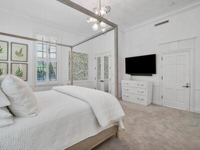 100 Regents Park Road, Palm Beach, FL 33480