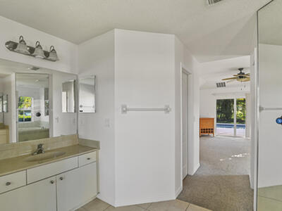 4013 SW Winslow Street, Port Saint Lucie, FL 34953