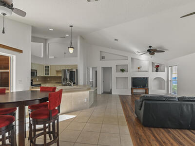 4013 SW Winslow Street, Port Saint Lucie, FL 34953