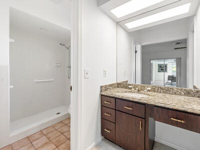 107 Cruiser Road N, North Palm Beach, FL 33408