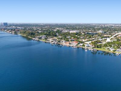 107 Cruiser Road N, North Palm Beach, FL 33408