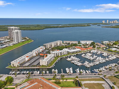 107 Cruiser Road N, North Palm Beach, FL 33408