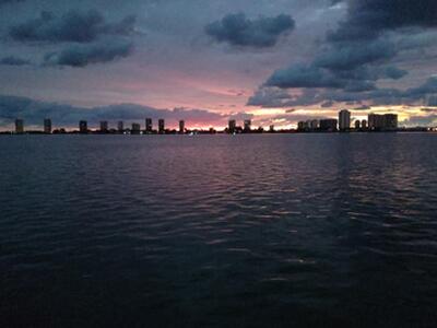 5540 N Ocean Drive, Singer Island, FL 33404