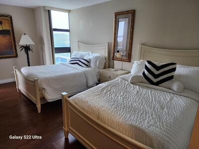 5540 N Ocean Drive, Singer Island, FL 33404