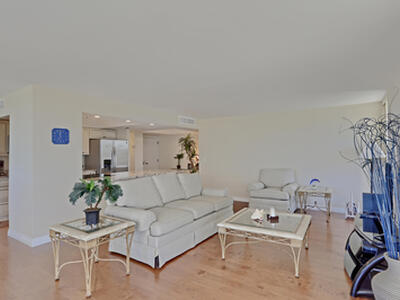 5540 N Ocean Drive, Singer Island, FL 33404