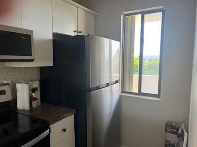 3138 Via Poinciana, Lake Worth, FL 33467