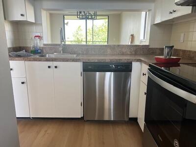 3138 Via Poinciana, Lake Worth, FL 33467