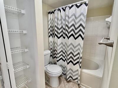 4855 Via Palm Lakes, West Palm Beach, FL 33417