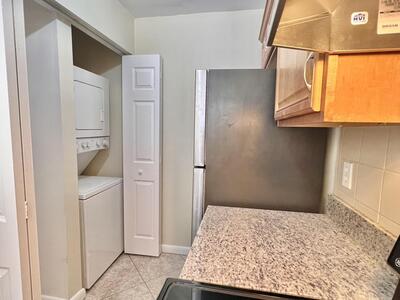 4855 Via Palm Lakes, West Palm Beach, FL 33417