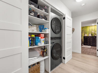 908 Lakeview Circle, Royal Palm Beach, FL 33411