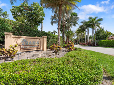 908 Lakeview Circle, Royal Palm Beach, FL 33411