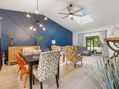 908 Lakeview Circle, Royal Palm Beach, FL 33411