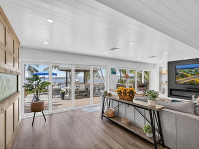 90 NW Alice Street, Jensen Beach, FL 34957