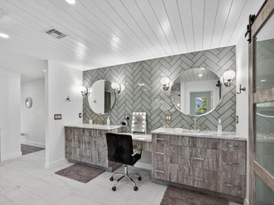 90 NW Alice Street, Jensen Beach, FL 34957