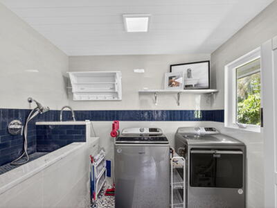 90 NW Alice Street, Jensen Beach, FL 34957