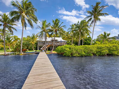 90 NW Alice Street, Jensen Beach, FL 34957