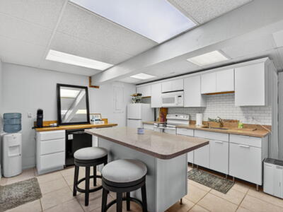 90 NW Alice Street, Jensen Beach, FL 34957