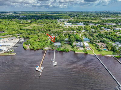 90 NW Alice Street, Jensen Beach, FL 34957