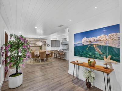 90 NW Alice Street, Jensen Beach, FL 34957