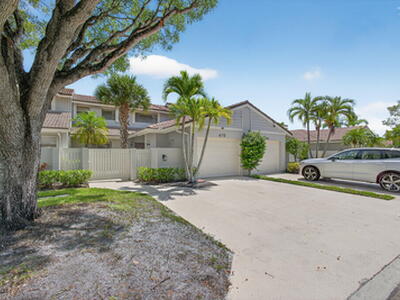 479 Prestwick Circle, Palm Beach Gardens, FL 33418