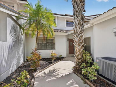 479 Prestwick Circle, Palm Beach Gardens, FL 33418
