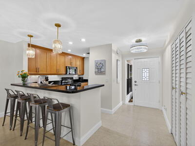 479 Prestwick Circle, Palm Beach Gardens, FL 33418