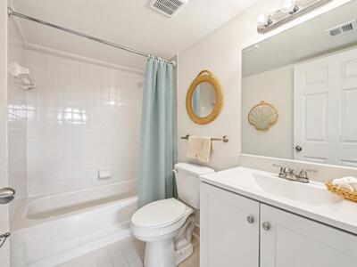 4075 Village Drive, Delray Beach, FL 33445