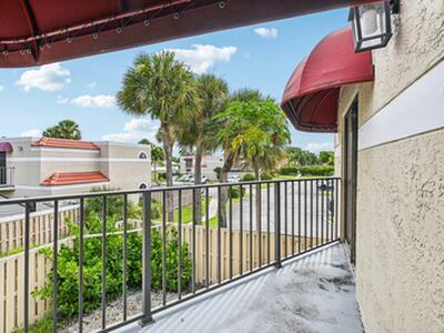 4075 Village Drive, Delray Beach, FL 33445