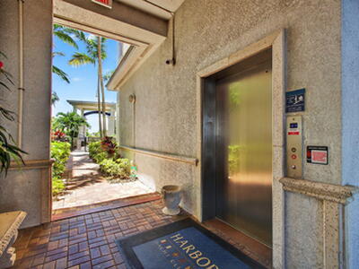 275 NW Flagler Avenue, Stuart, FL 34994