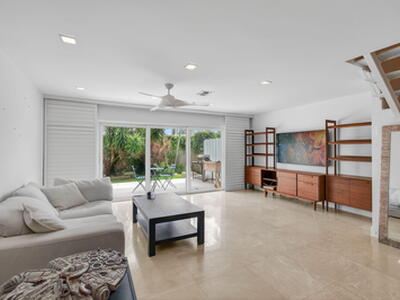 130 Andrews Avenue W, Delray Beach, FL 33483