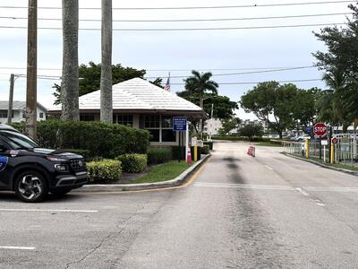 130 Dorchester, West Palm Beach, FL 33417