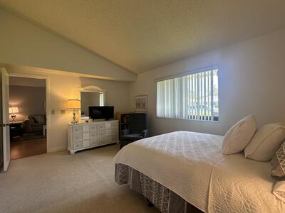 305 Club Drive, Palm Beach Gardens, FL 33418