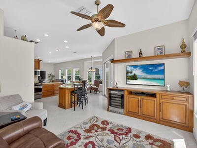 902 Augusta Pointe Drive, Palm Beach Gardens, FL 33418