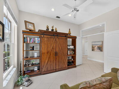 902 Augusta Pointe Drive, Palm Beach Gardens, FL 33418